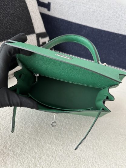 Replica Hermes Kelly 25 Z6 Malachite Handmade Epsom Gold #3543 - Image 6