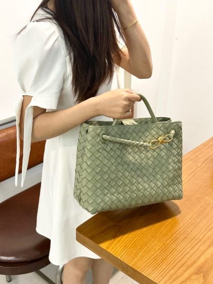 Replica Bottega Veneta Medium Andiamo Tote Bag Top handle bag Travertine #3640 - Image 4