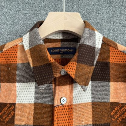 Replica Louis Vuitton Button-Down Long-Sleeved Flannel Shirt 1AFXSJ #3604 - Image 10