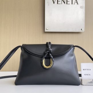 Replica Bottega Veneta Small Liberta Winter Liberta Black #3628