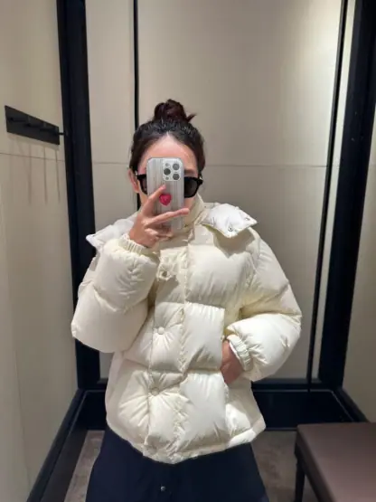 REPLICA MONCLER WOMEN'S ETTORE HOODED TEXTURED SHORT DOWN JACKET WHITE #4133 - Image 11