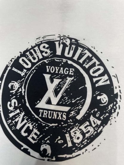 Replica Louis Vuitton LV Stamp T-Shirt 1AHIZ9 - Image 4