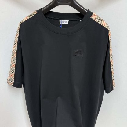 Replica Burberry Check Trim Cotton T-shirt black for men 2025 - Image 6