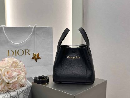 Replica Dior Small Signature Bucket Bag in Black