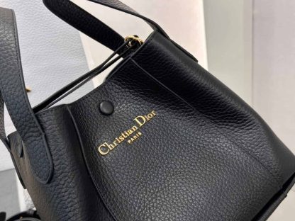 Replica Dior Small Signature Bucket Bag in Black - Image 10
